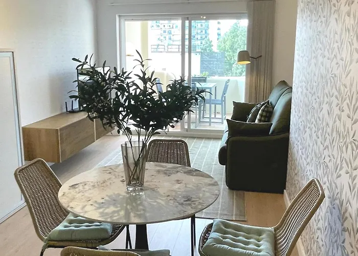 Homely Marbell Center 7 *